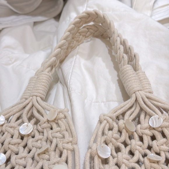 NWT J. Crew Cadiz Hand Knotted Crochet Rope Tote with Paillettes off white/cream - Picture 5 of 8